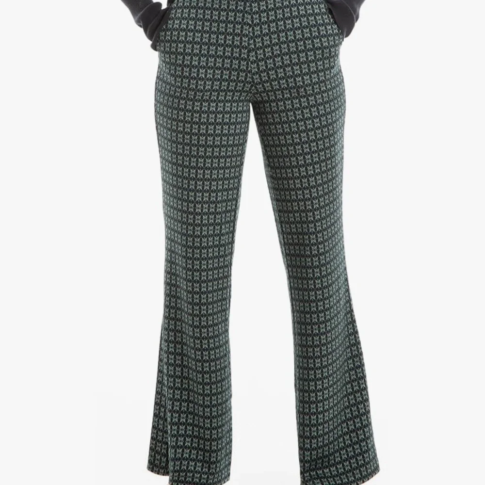 Women's Printed Ponte Bootleg Pant - Picture 1 of 10